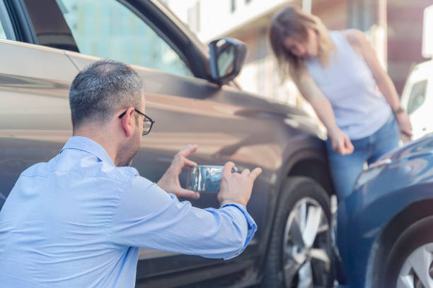Professional Commercial Auto Insurance technician working in Fairfield, AL